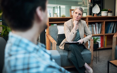 Koučování a terapiie (systemickafabrika.cz)